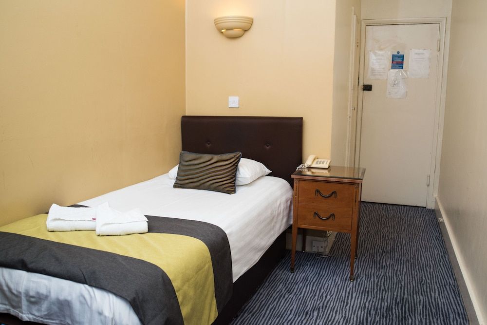 undefined Rose Court Hotel 2