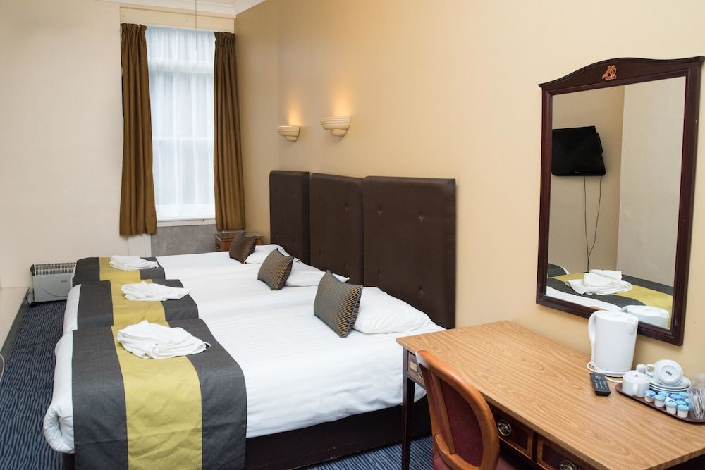 undefined Rose Court Hotel