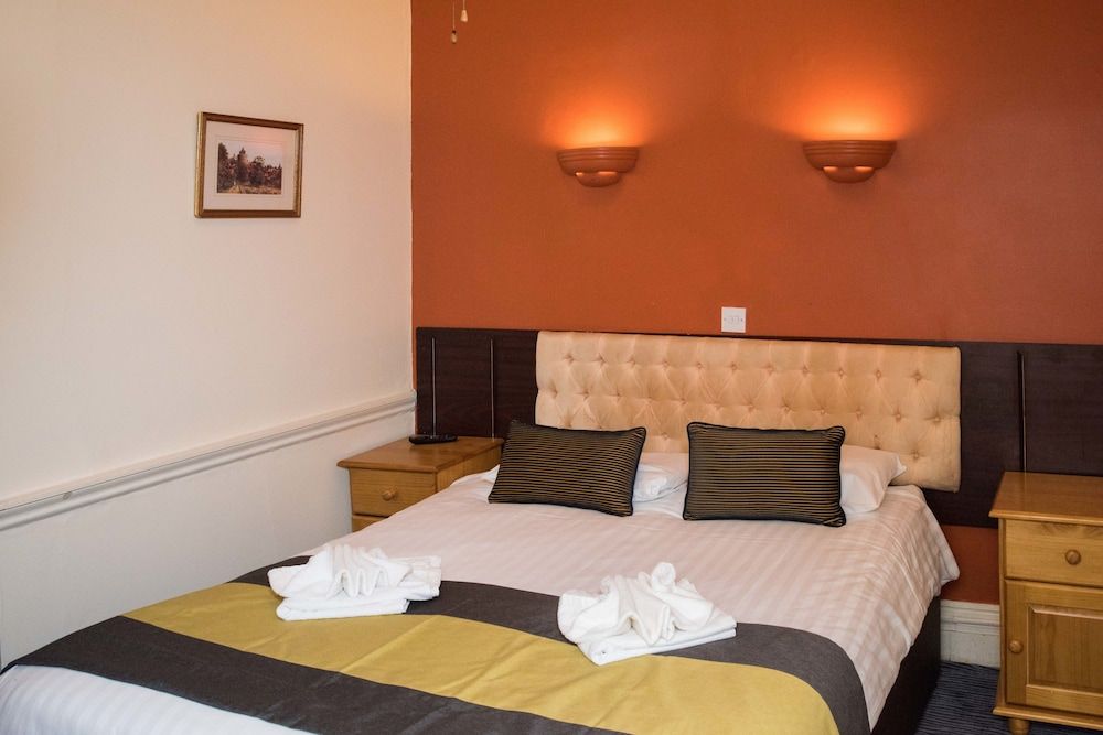 undefined Rose Court Hotel 5