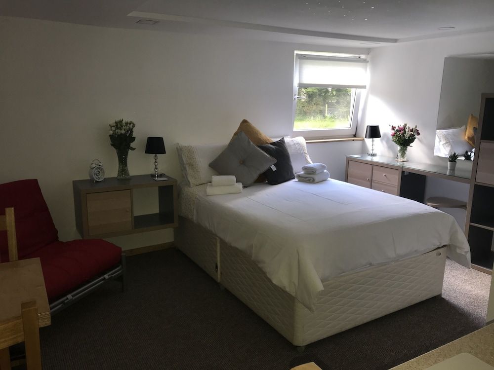Barton Gate Farm Guesthouse Premium Suite, Ensuite, Courtyard View (Room 6/7) 10