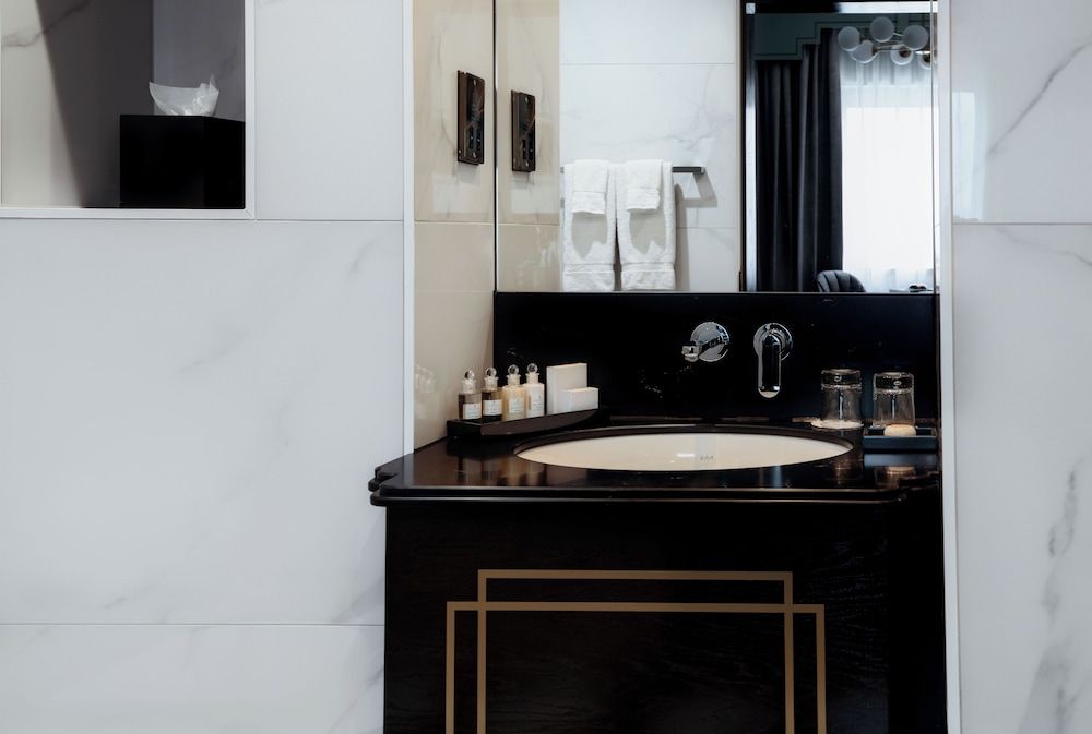 Crossbasket Castle Hotel & Restaurant Hotel Small Classic Room - Hotel Building (Not in Castle) 3