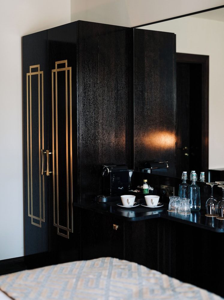 Crossbasket Castle Hotel & Restaurant Hotel Small Classic Room - Hotel Building (Not in Castle) 4