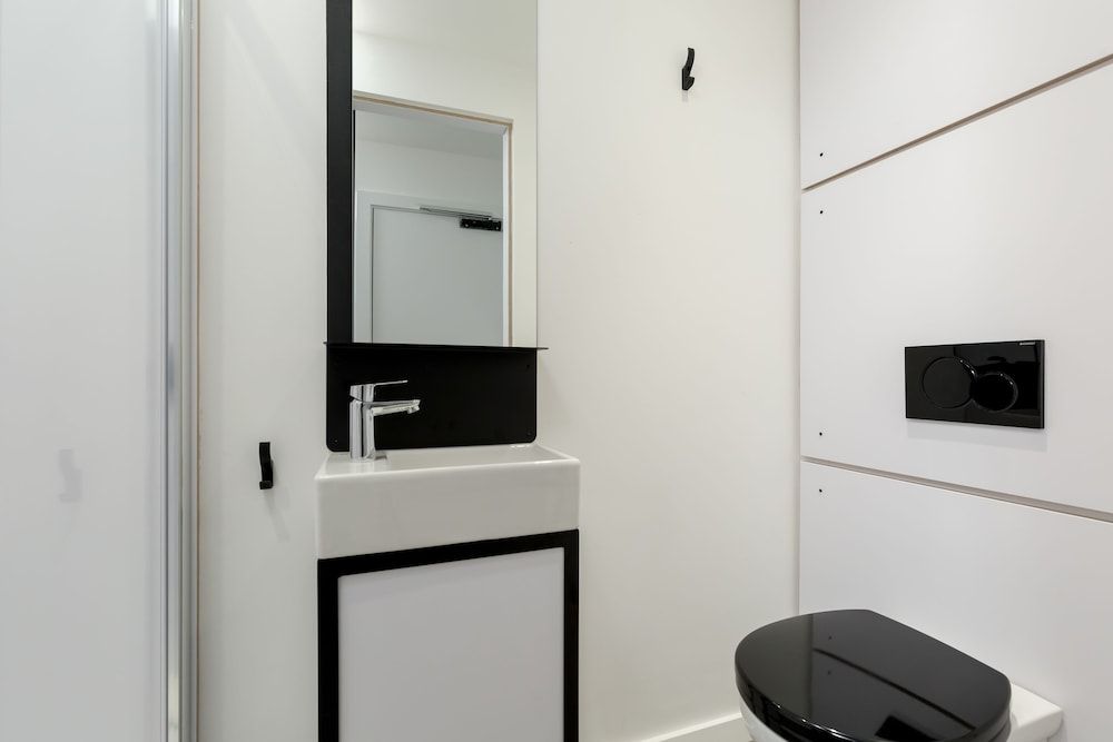 Kip Hotel Quadruple Room 7