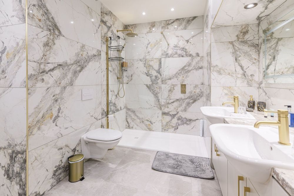 Kilmorey Arms Hotel Executive Suite 5