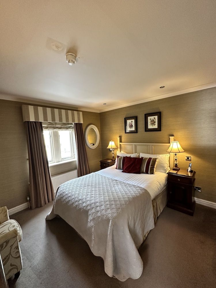 Whitley Hall Hotel Standard Double Room, 1 Double Bed 5