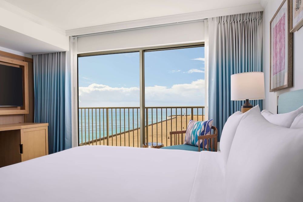 Club Suite, 1 King Bed with Sofa bed, Ocean View