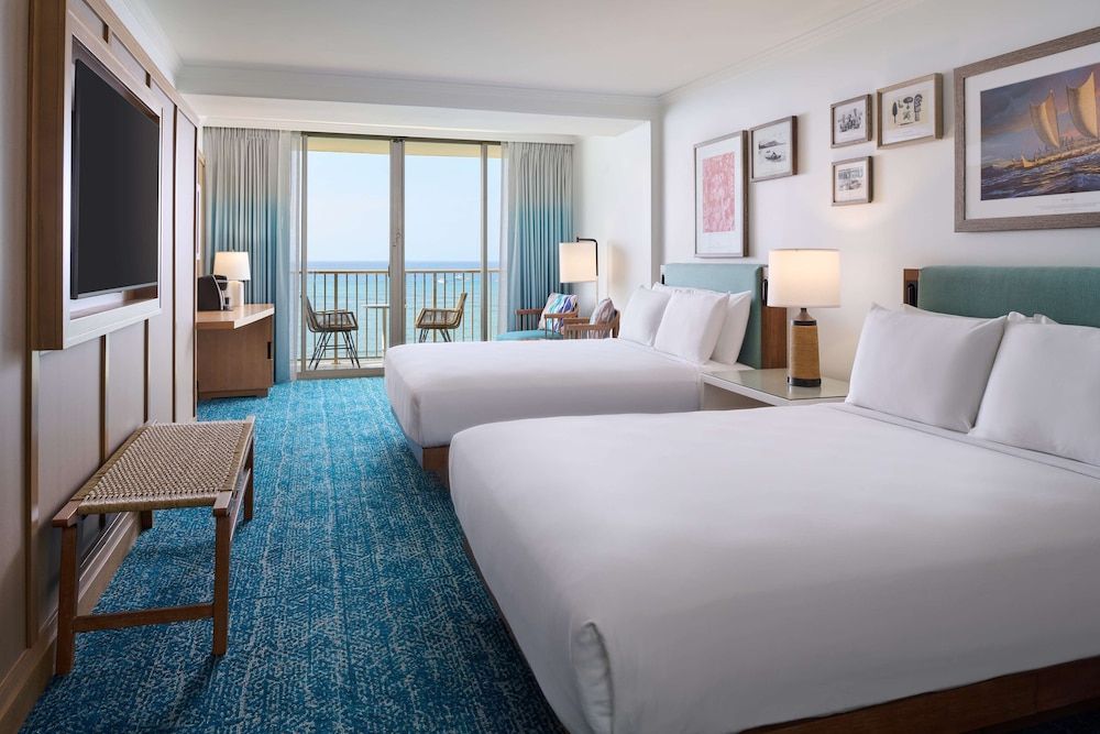 OUTRIGGER Reef Waikiki Beach Resort Room, 2 Queen Beds, Oceanfront 4