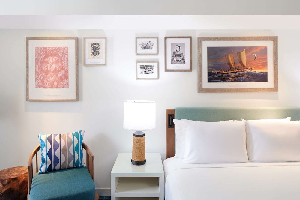 OUTRIGGER Reef Waikiki Beach Resort Room, 2 Queen Beds, Oceanfront 2