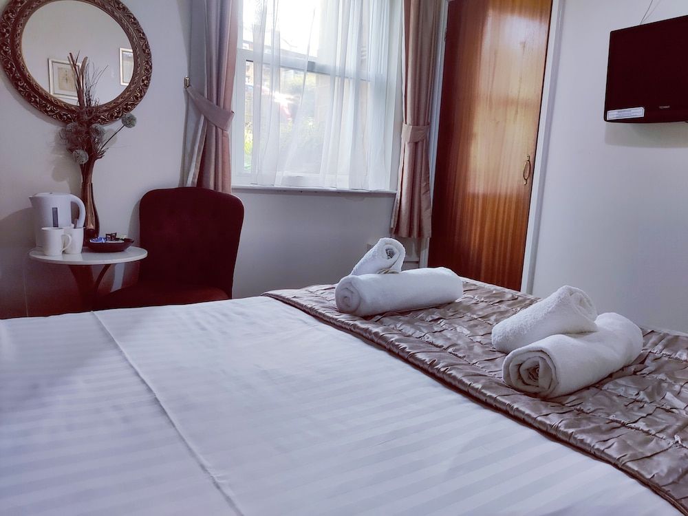 Wentworth House Hotel Standard Double Room, 1 Double Bed 14