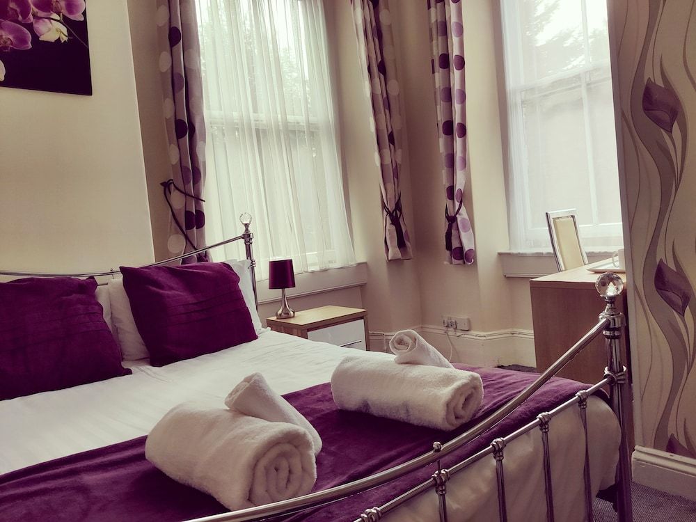 Wentworth House Hotel Standard Double Room, 1 Double Bed 5