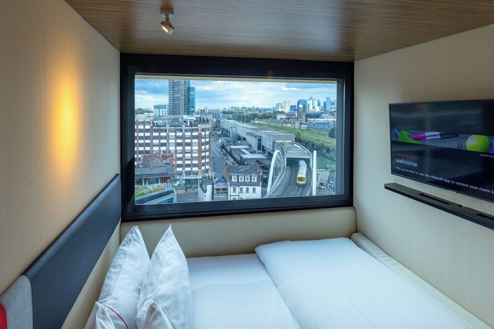 citizenM London Shoreditch Room, 1 King Bed (Mobility Accessible, Roll-In Shower) 7
