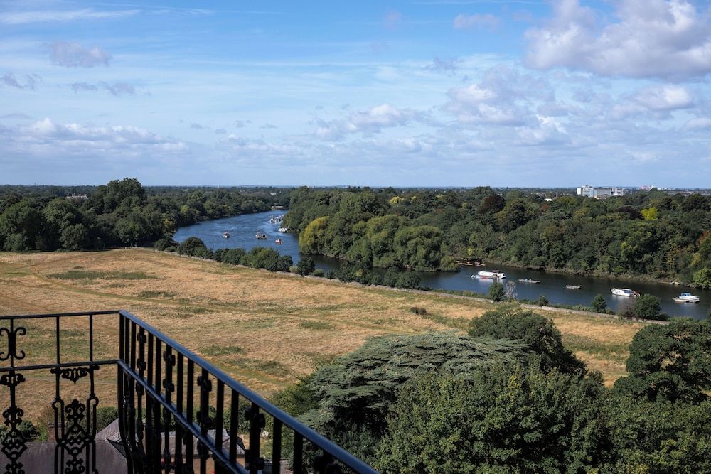 The Petersham Signature Duplex, 1 King Bed 7