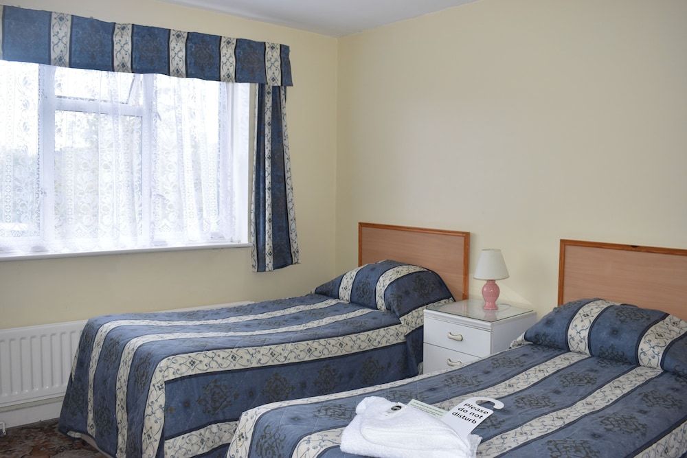 Laguna Hotel Standard Twin Room 4