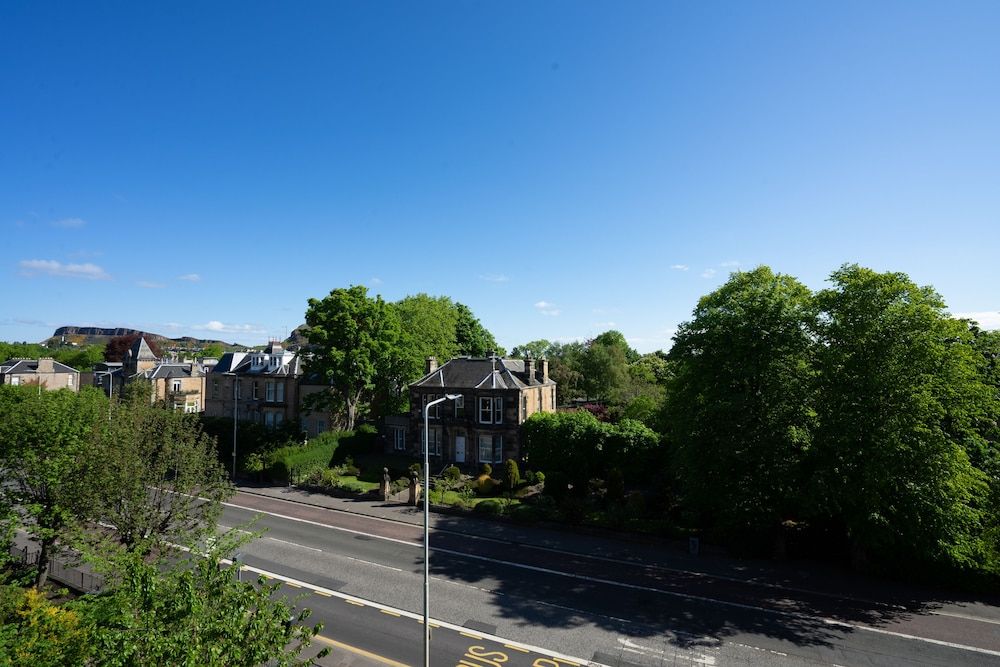 Kingsley Edinburgh Twin Room, Private Bathroom 3