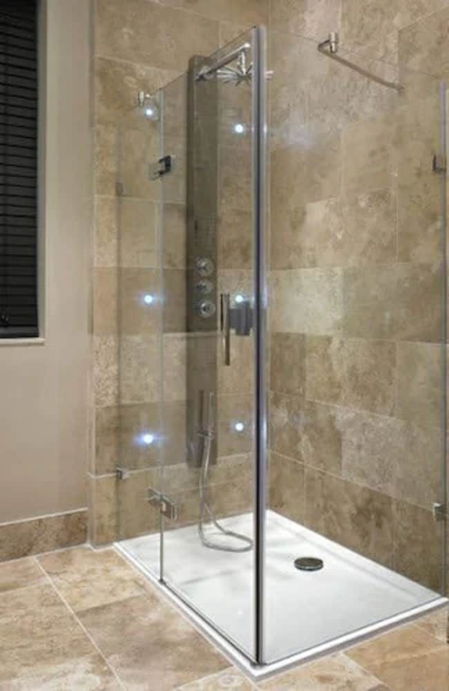 Windfalls Boutique Hotel Double Room (Orchid) 4