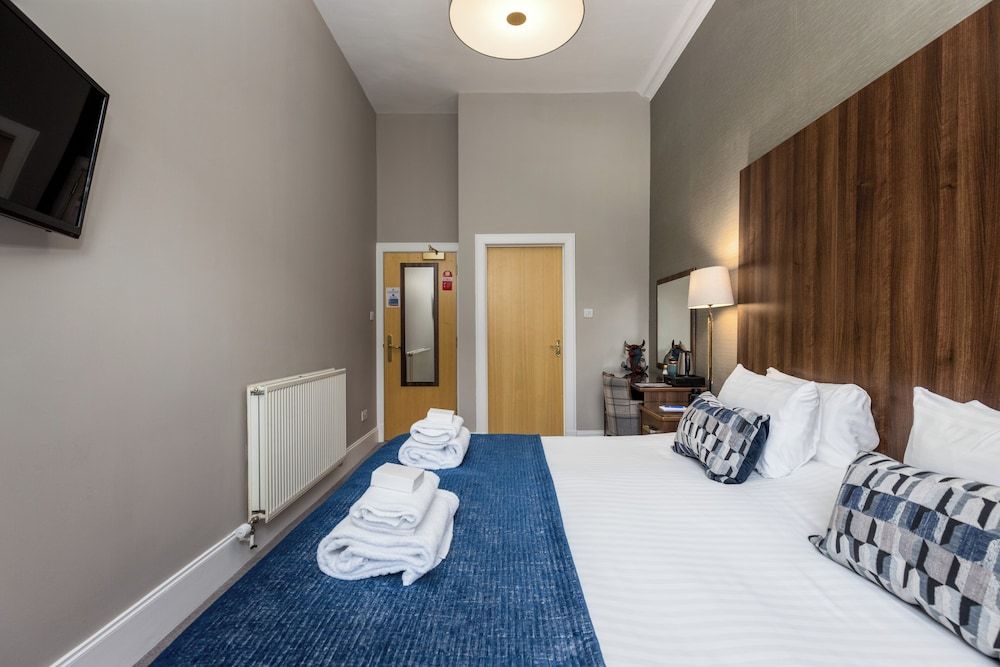 28 York Place Standard Double or Twin Room