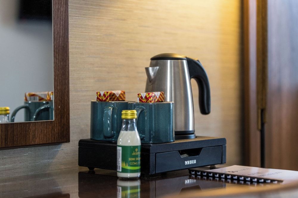 28 York Place Standard Double or Twin Room 15