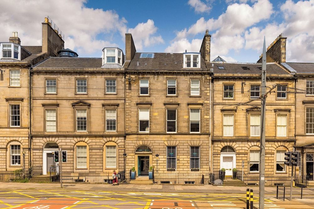undefined 28 York Place 4