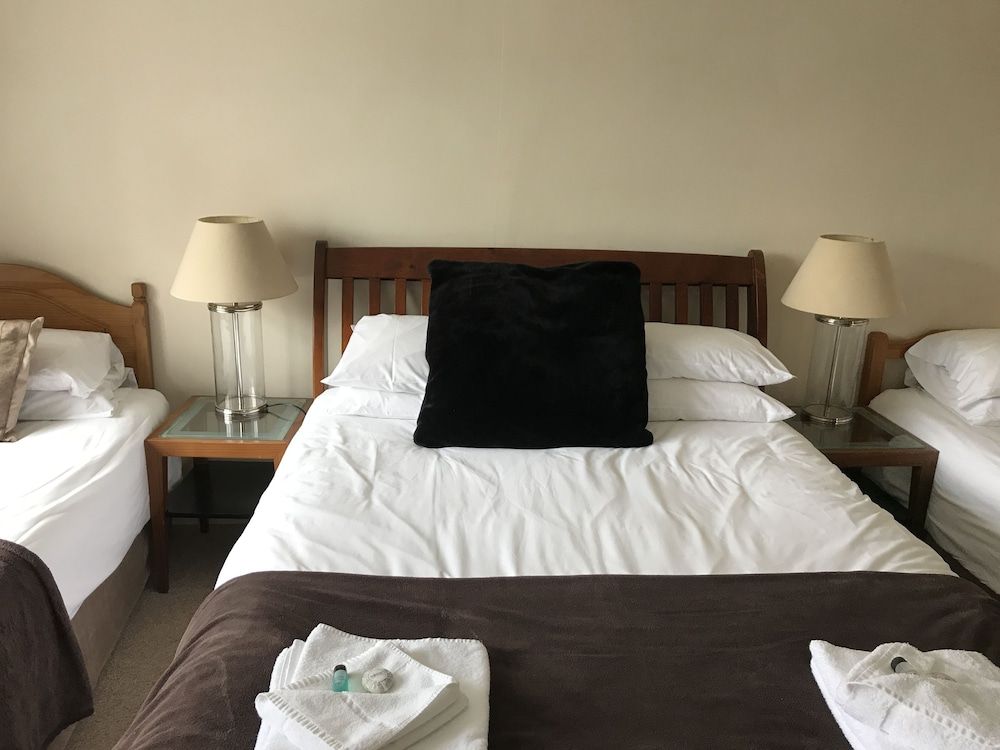 The Old Pound Inn Family Room 4