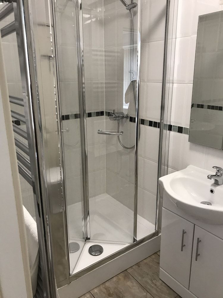 The Old Pound Inn Family Room 8