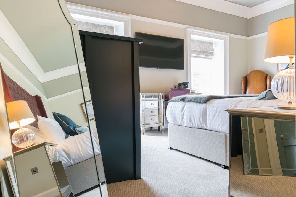 61 Durham Sanctuary Suite 6