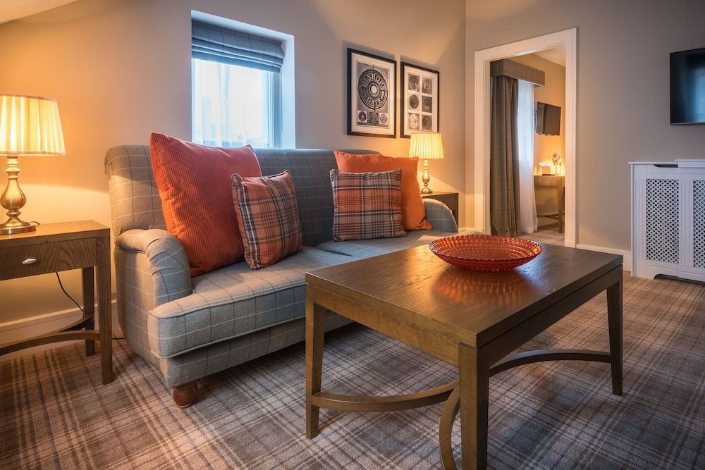 Bishop's Gate Hotel Junior Suite 2