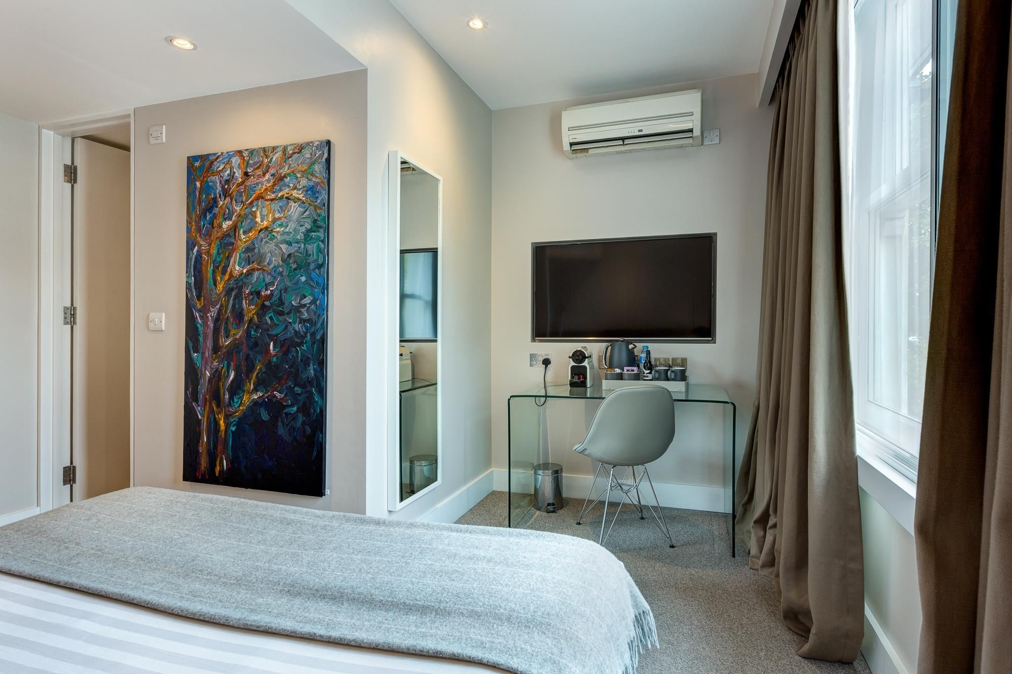 undefined Hotel 55 9