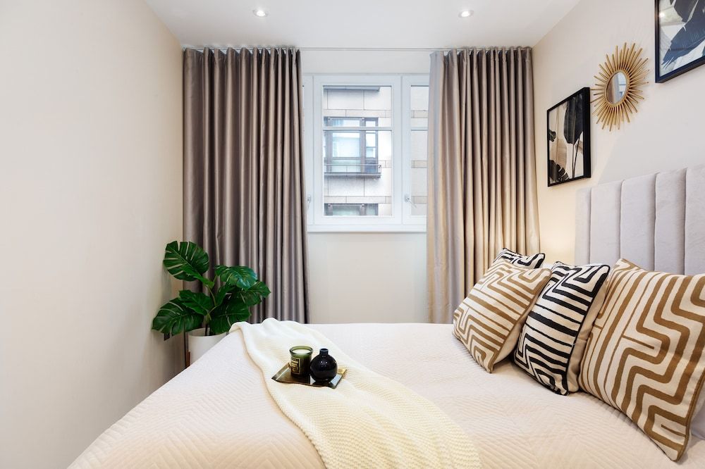 One Bed Serviced Apt near Holborn in Chancery Lane Deluxe Apartment, 1 Bedroom, City View 3