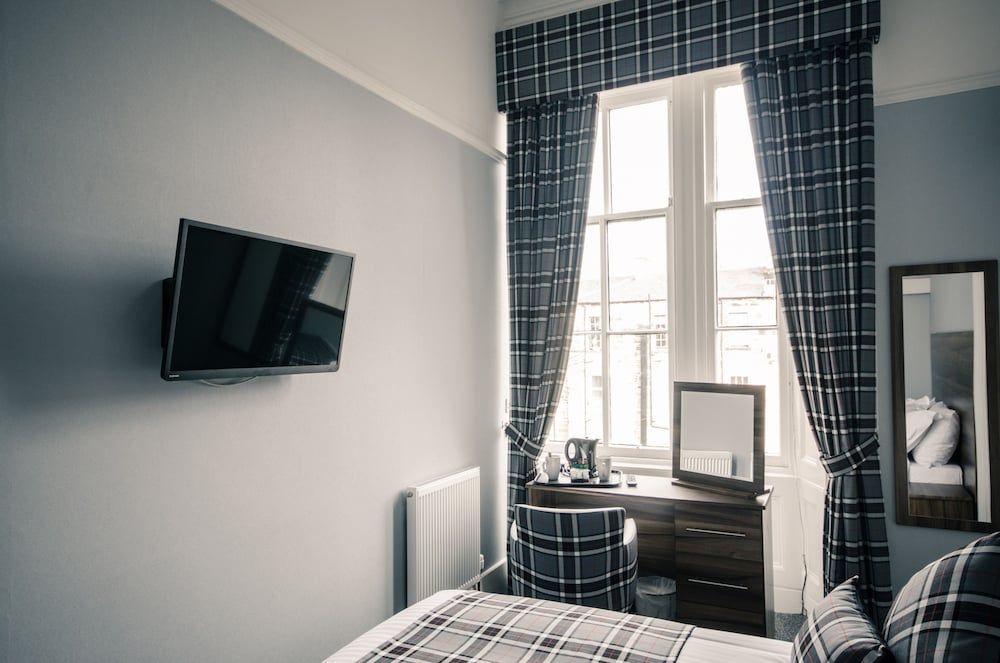 Royal West End Hotel Standard Double Room 24