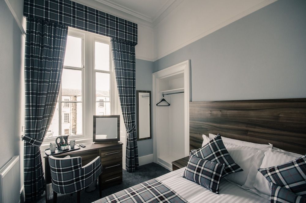 Royal West End Hotel Standard Double Room 7