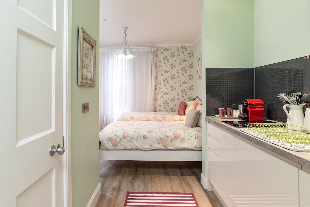 Twin Room 1 (Lower Ground)