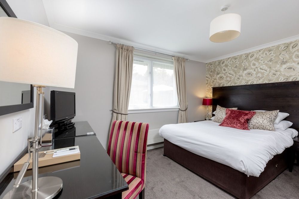 Standard Double Room, Ensuite, Garden View