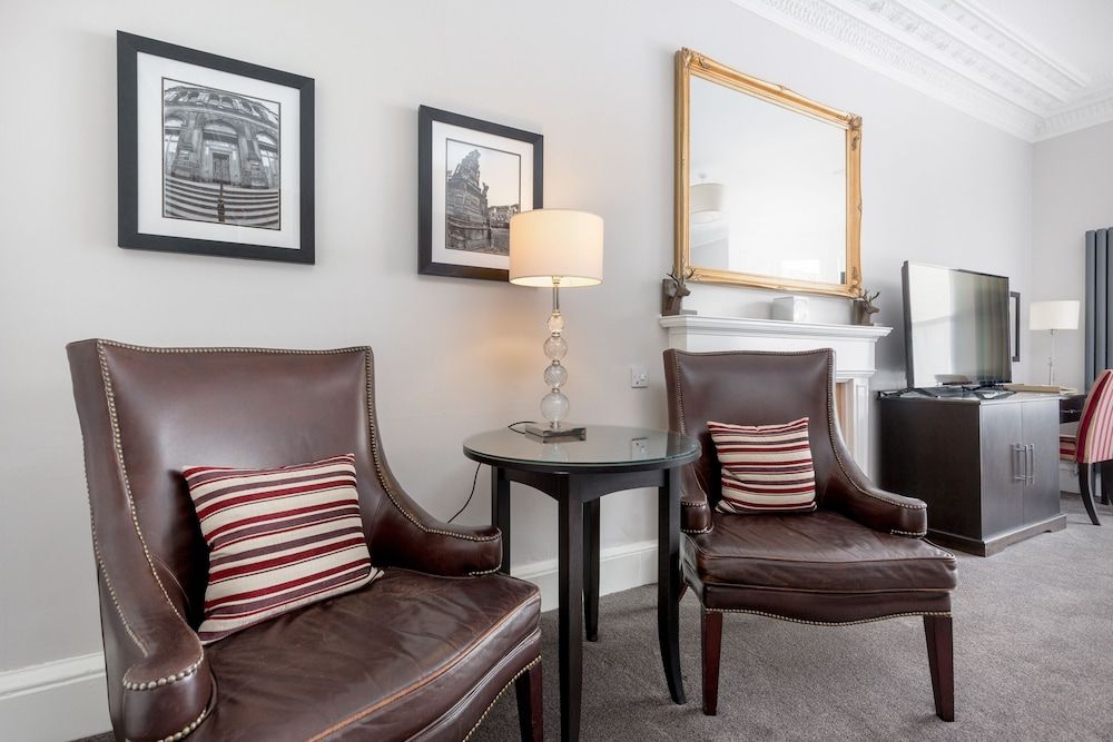 The Kirkstyle Hotel Superior Quadruple Room, Ensuite, Garden View 5