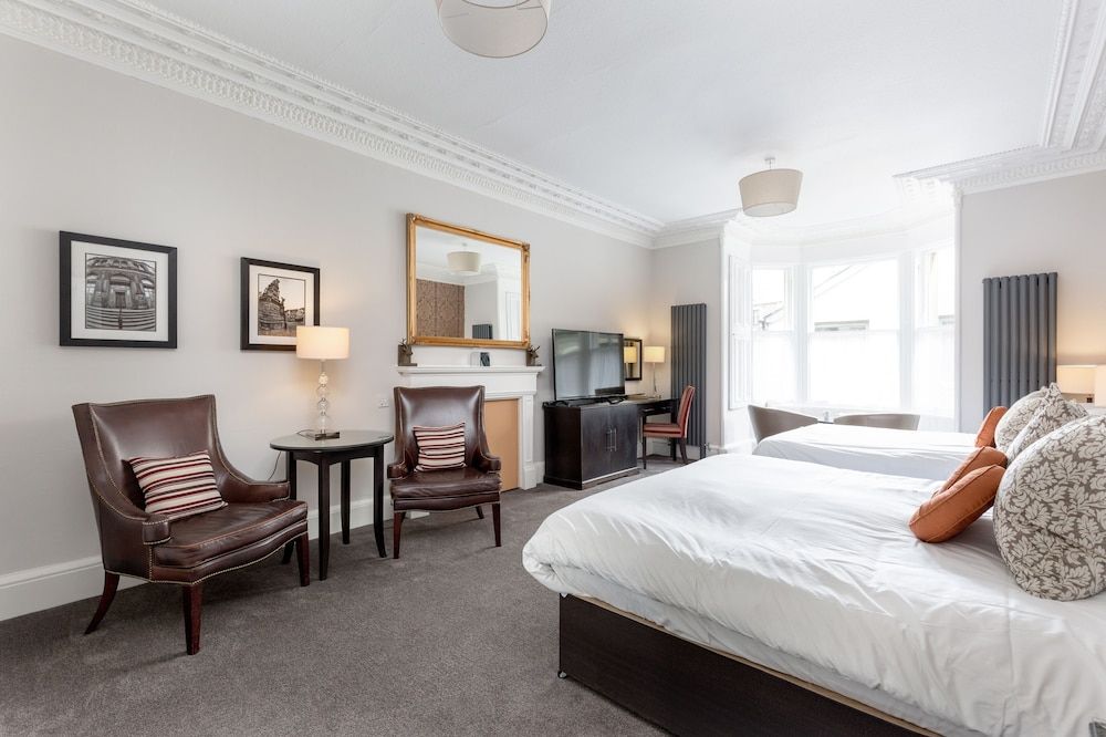 The Kirkstyle Hotel Superior Quadruple Room, Ensuite, Garden View 3