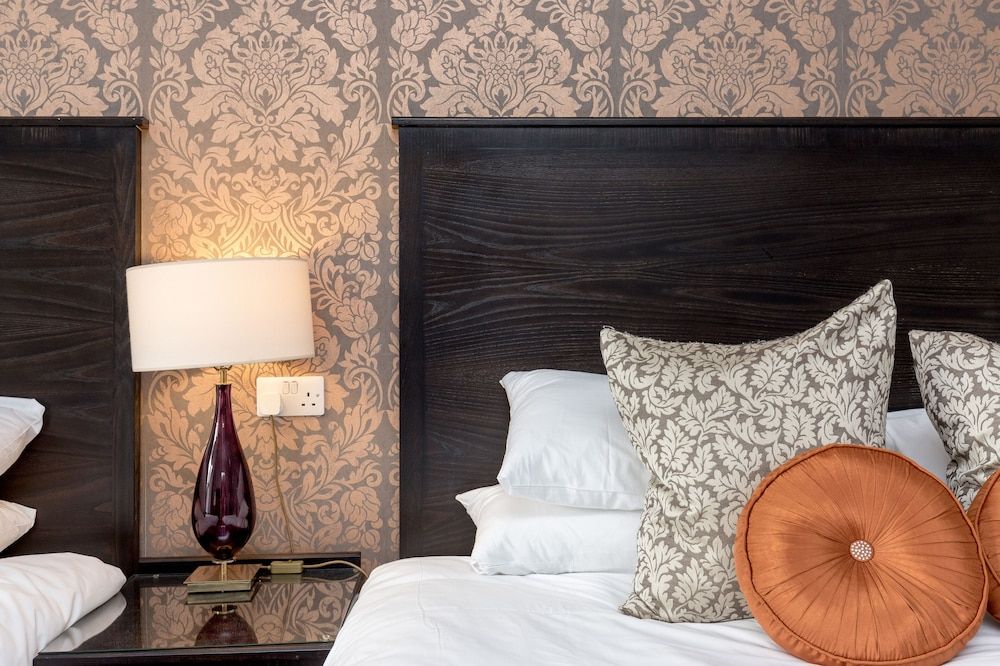 The Kirkstyle Hotel Superior Quadruple Room, Ensuite, Garden View 2