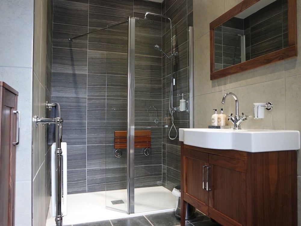 The Lamb Inn Standard Double Room, Ensuite 4