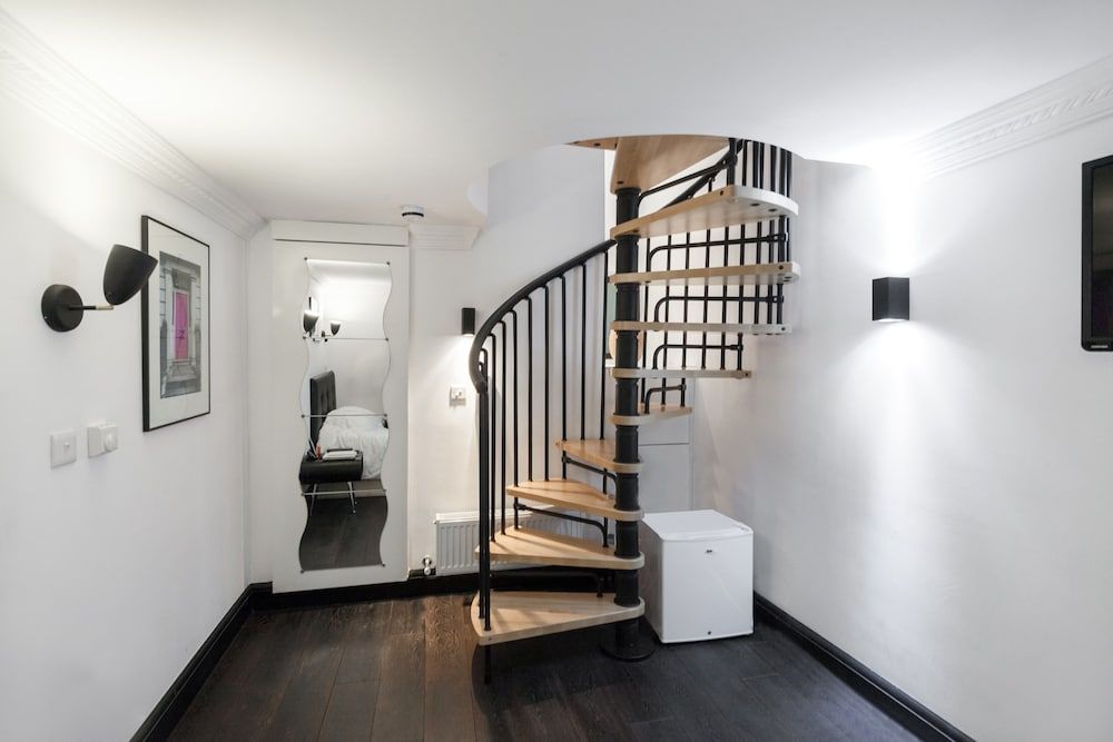 undefined 6 Portobello Road 5