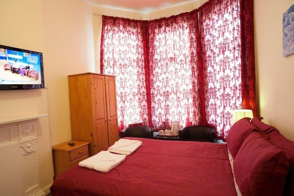 undefined Hollingbury Hotel