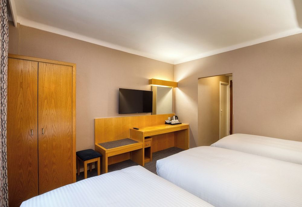 undefined Tavistock Hotel 3