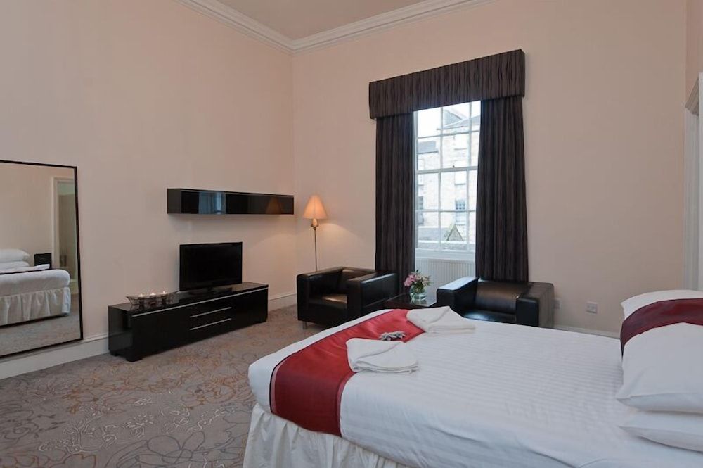 undefined Windsor Street Apartments