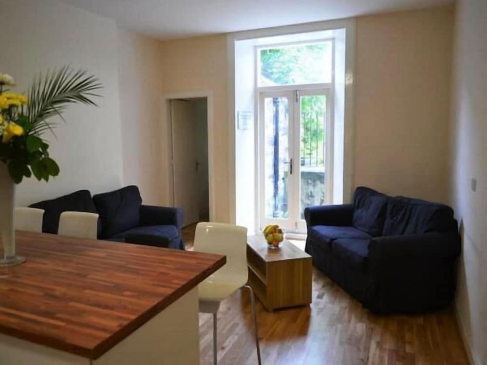 Windsor Street Apartments Apartment, 4 Bedrooms 9