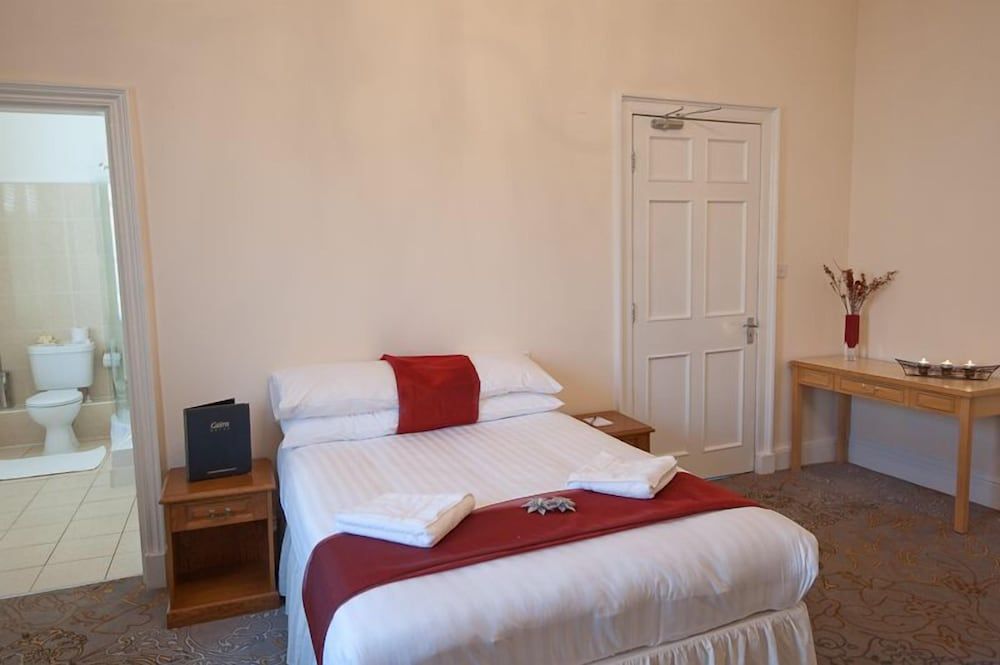 undefined Windsor Street Apartments 6