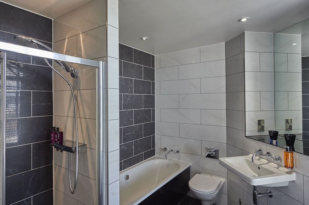 Malmaison Dundee Club Twin 6