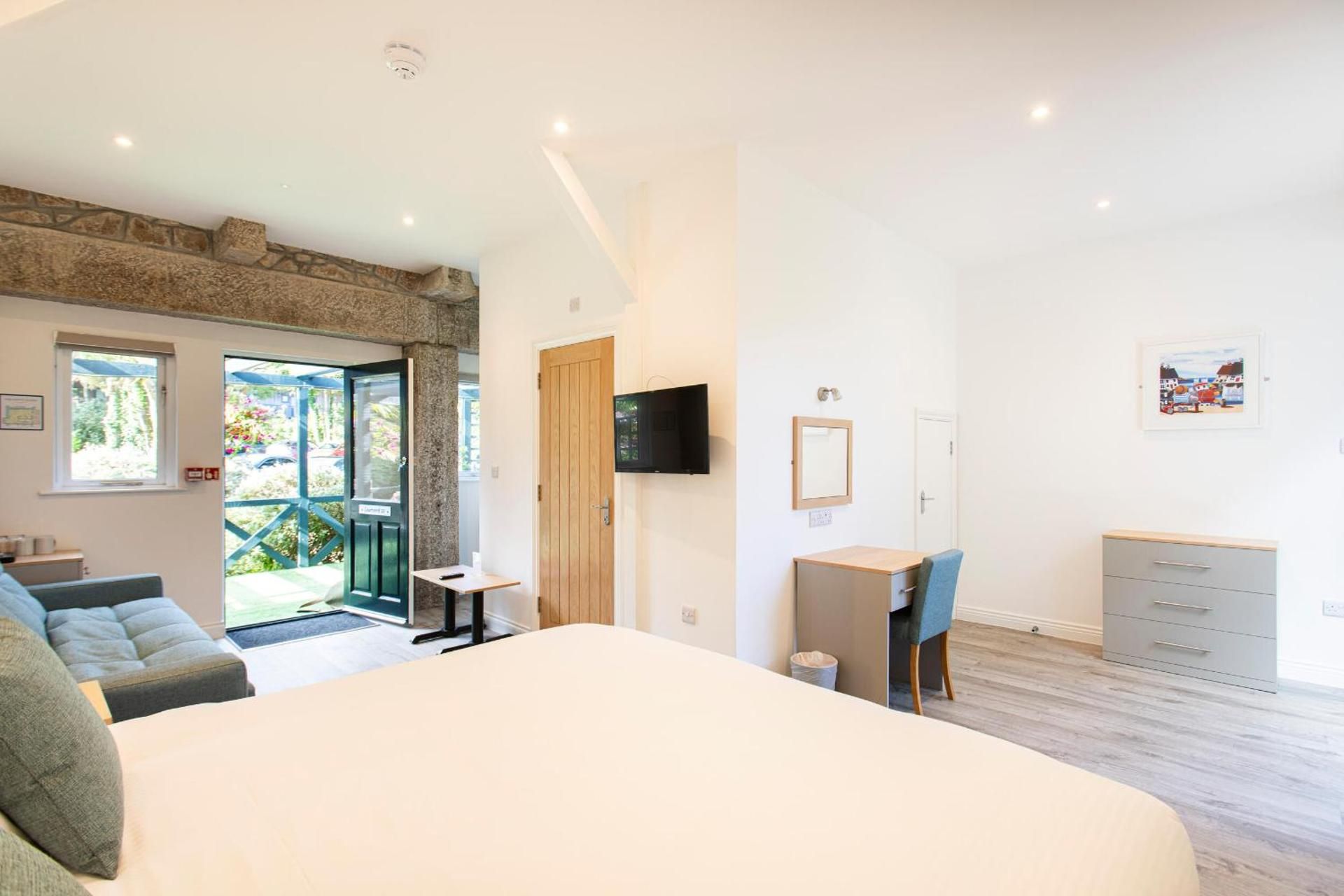 Quadruple Room with Shower - Annex