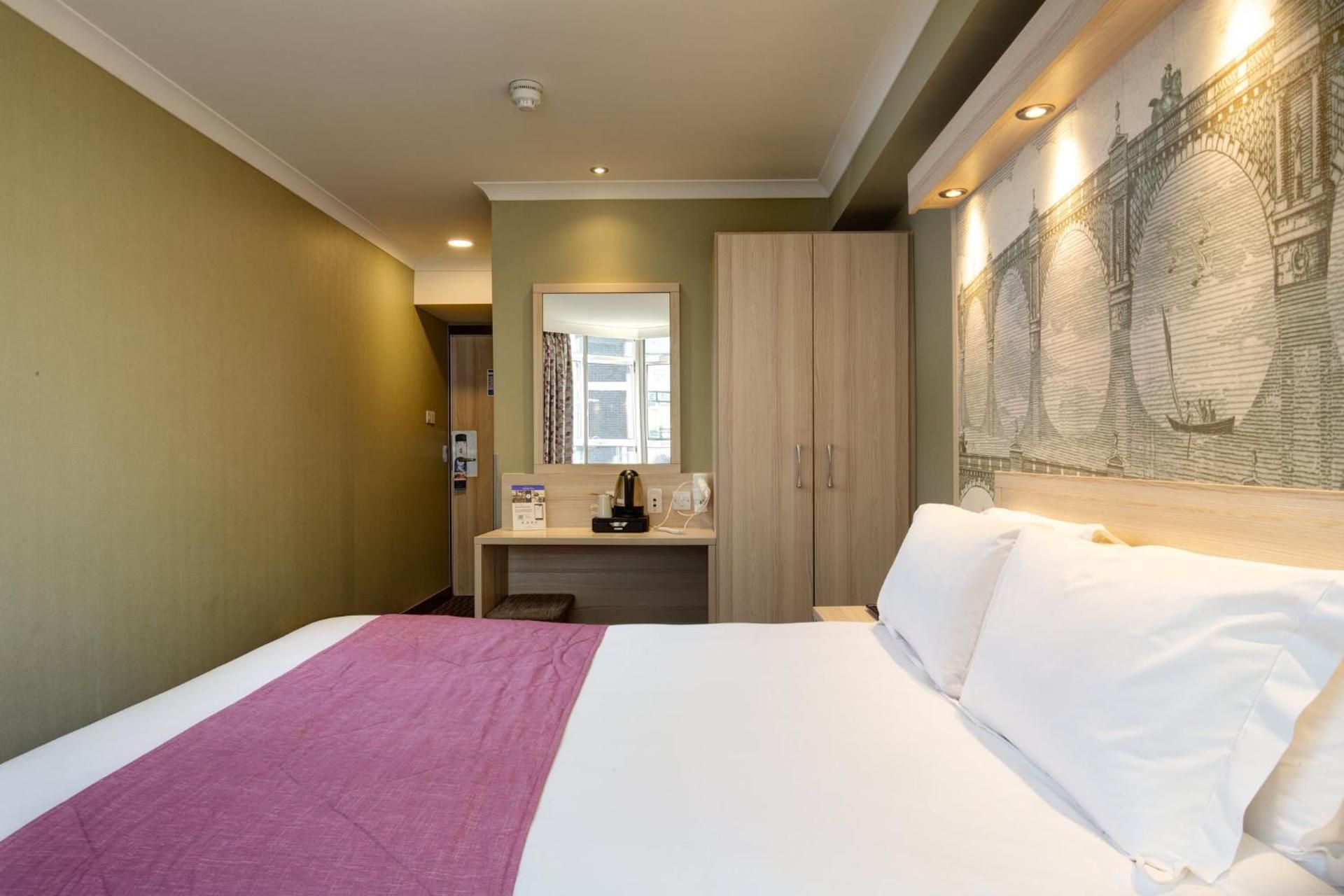 President Hotel Double Room 3