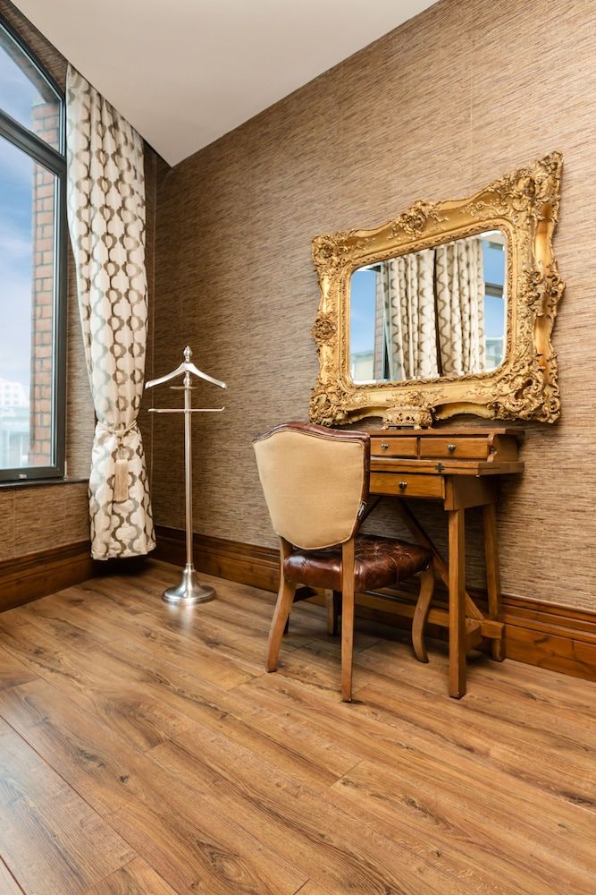 The Shankly Hotel Luxury Double Room (Sleeps 2) 4