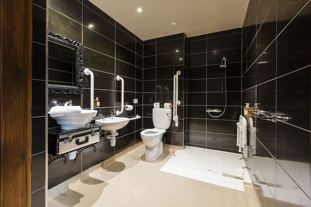 undefined The Shankly Hotel 9