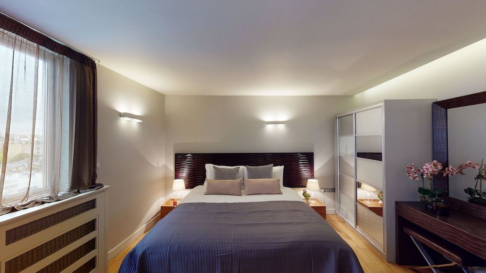 The Harrington - Gloucester Road - 1 Harrington Gardens Large Open Plan One Bedroom