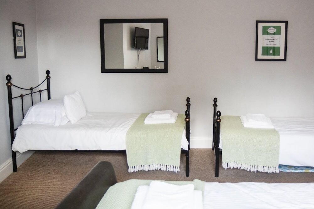 The Sun Inn Family Quadruple Room, Ensuite 2