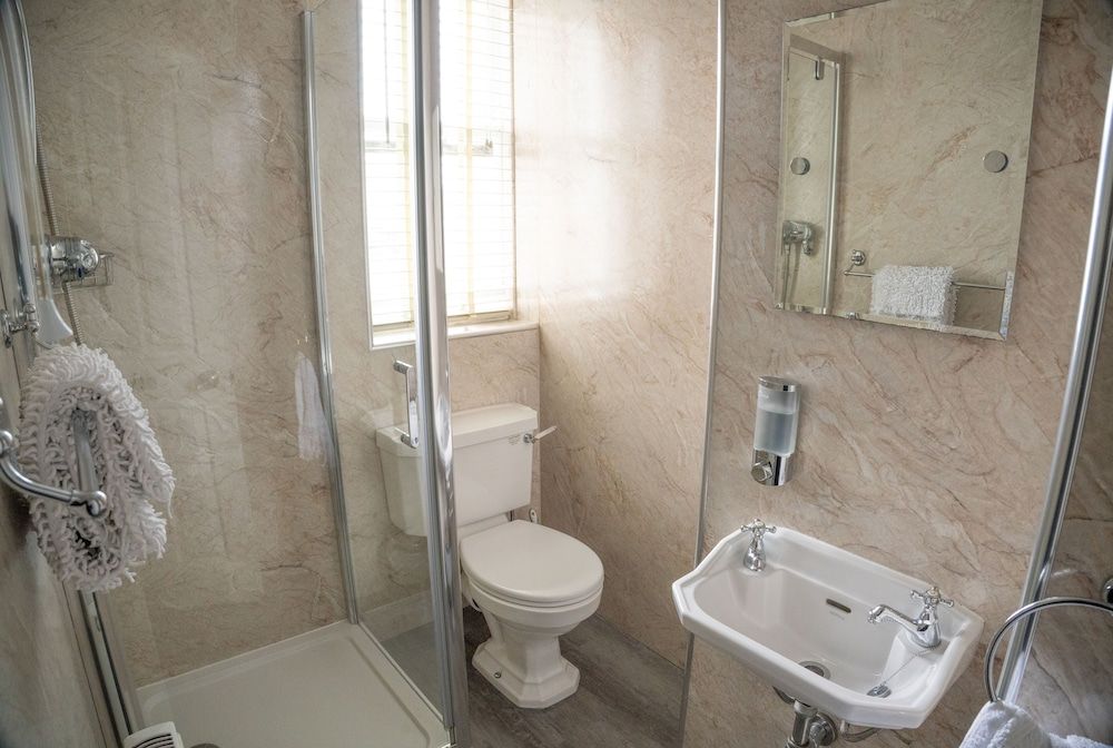 Llandudno Hostel Standard Quadruple Room, Shared Bathroom 7